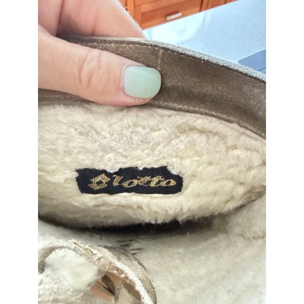 Vintage Lotto Yeti Fur Apres Ski Boots Beige Shaggy Lug Sole Rare